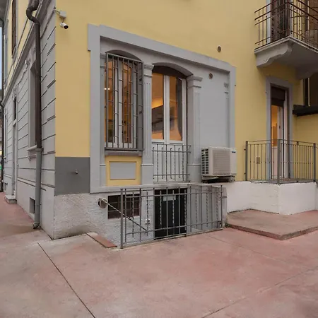Aurora Monolocale Exclusive Milan