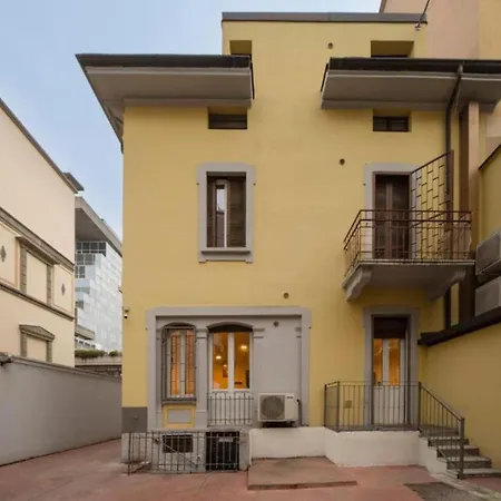 Aurora Monolocale Exclusive Milano
